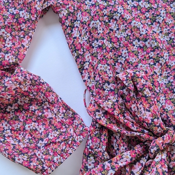 Express Ditsy Floral Button Front Belted Midi Dress Handkerchief Hem Pink White - Picture 5 of 14